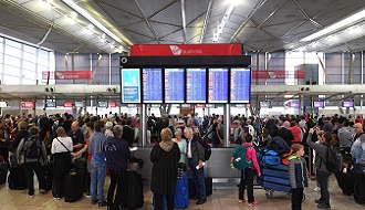 hectic-gold-coast-airport-transfers-waiting-area